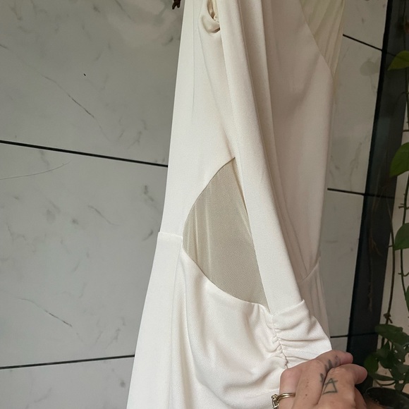 Cream Formal Halston Dress - Picture 2 of 5